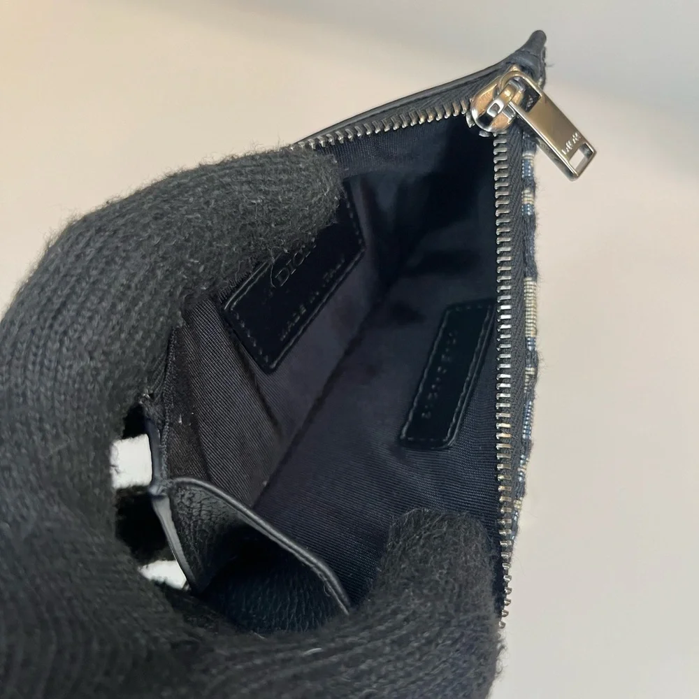 🎀 Christian Dior Zipped Card Holder
